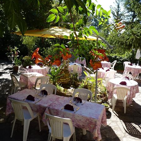 Le Petit Chaperon Rouge Hotel Coux-et-Bigaroque-Mouzens Екстериор снимка