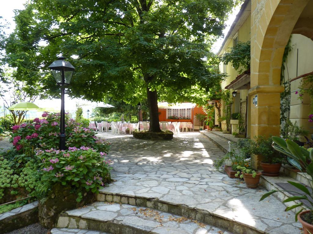 Le Petit Chaperon Rouge Hotel Coux-et-Bigaroque-Mouzens Екстериор снимка